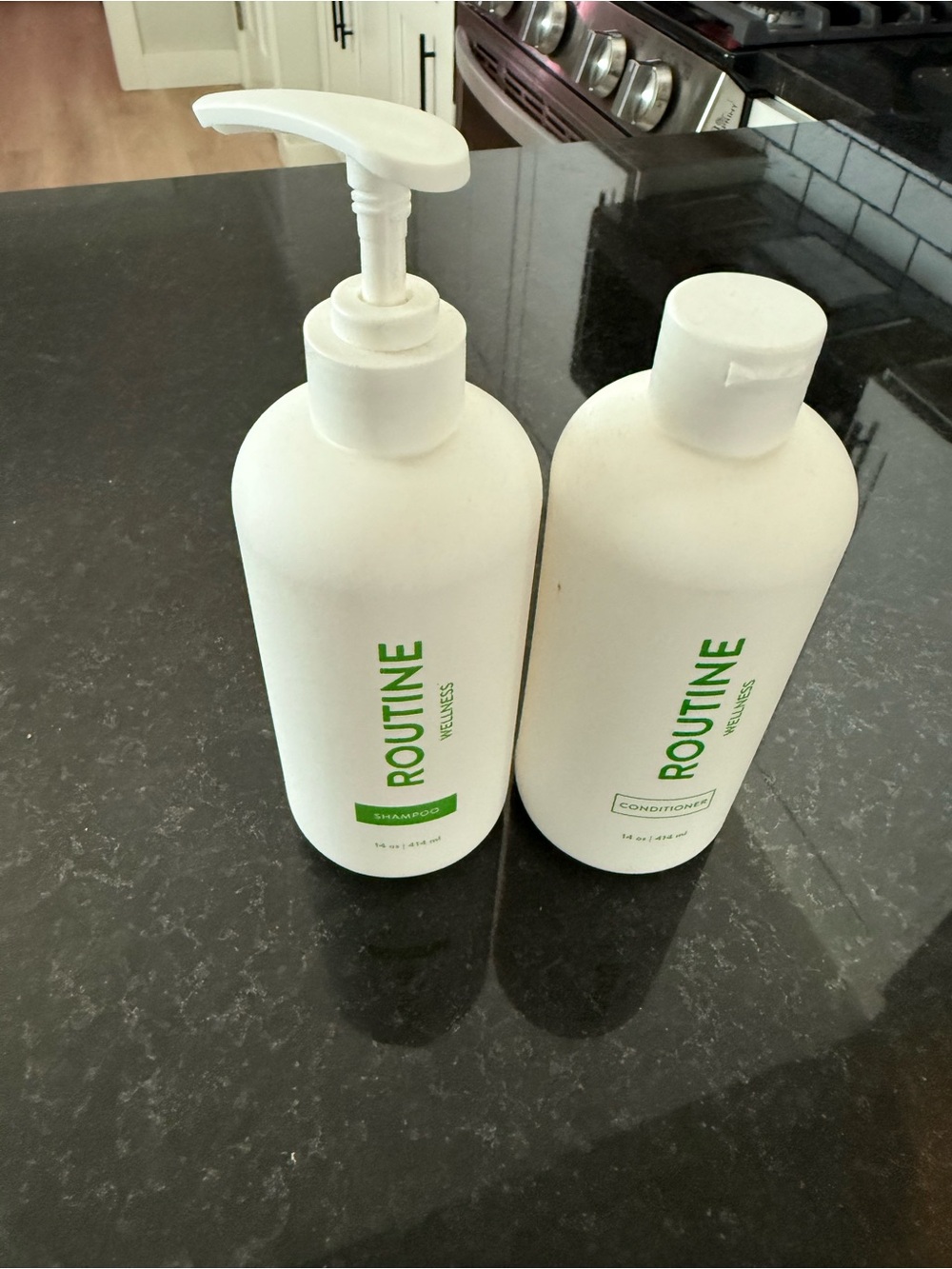 White Shampoo & Conditioner Set - Nourishing Hair Care